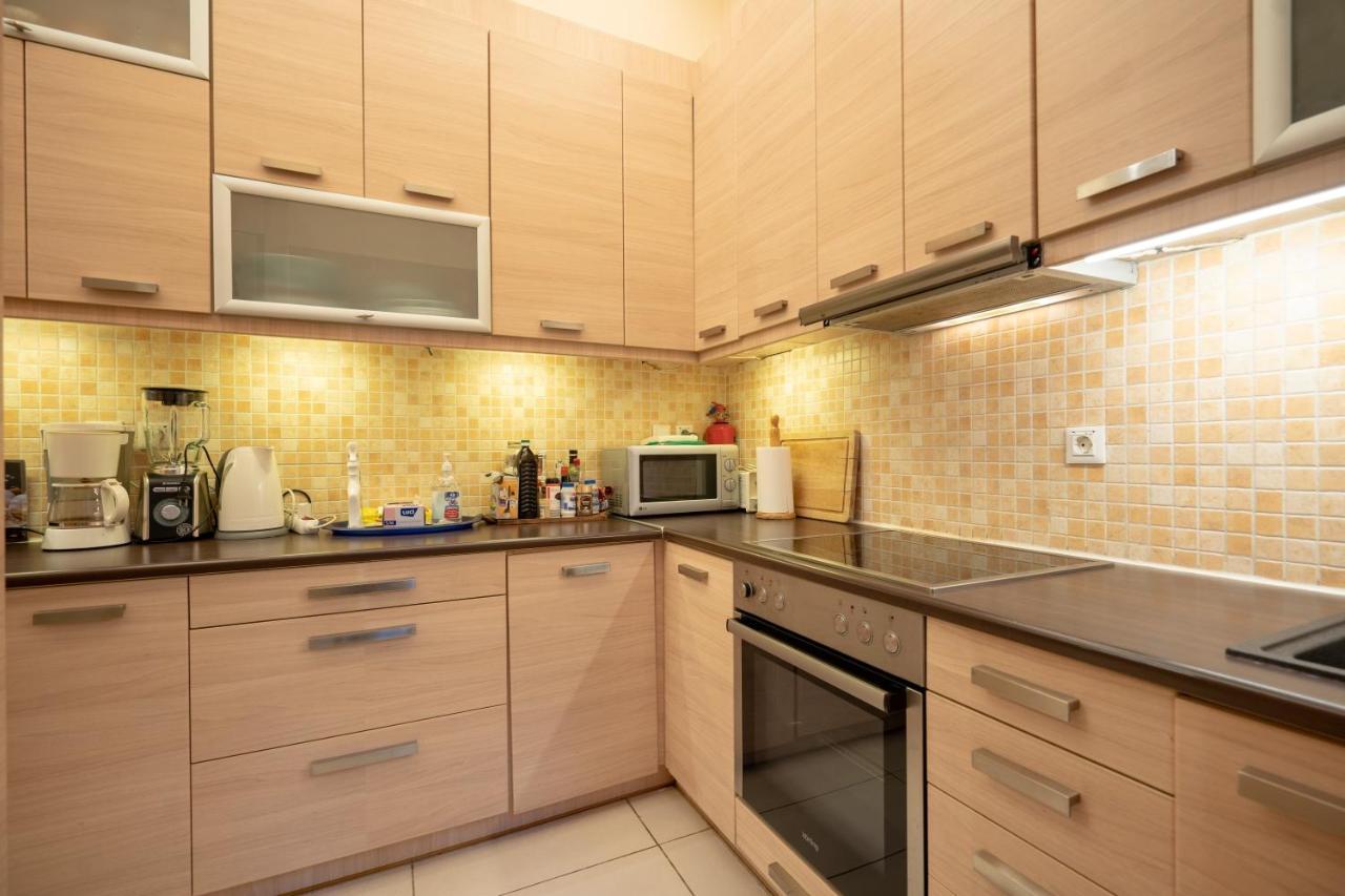 Acropolis Metro St.3 Bedrοοms 6 Persons Maisonette Athen Exterior foto