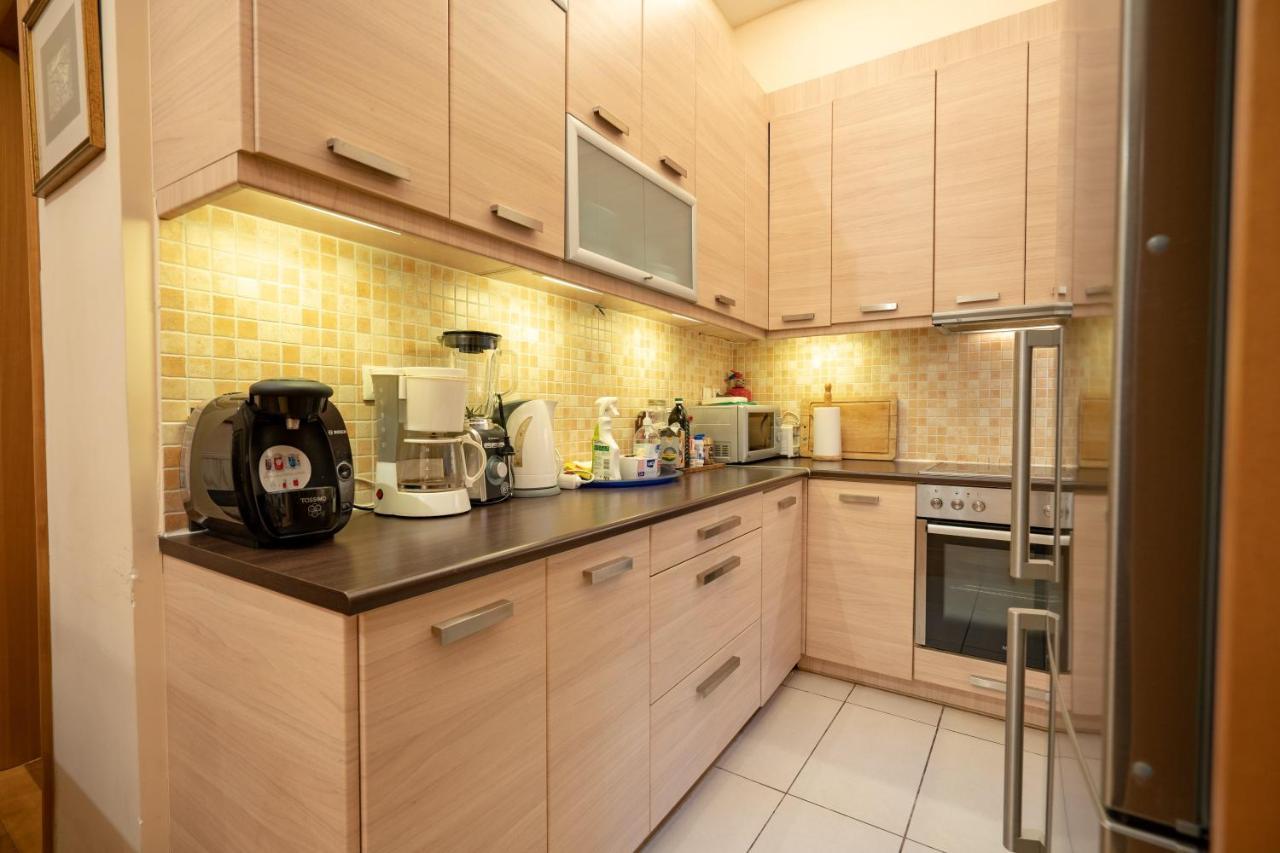 Acropolis Metro St.3 Bedrοοms 6 Persons Maisonette Athen Exterior foto