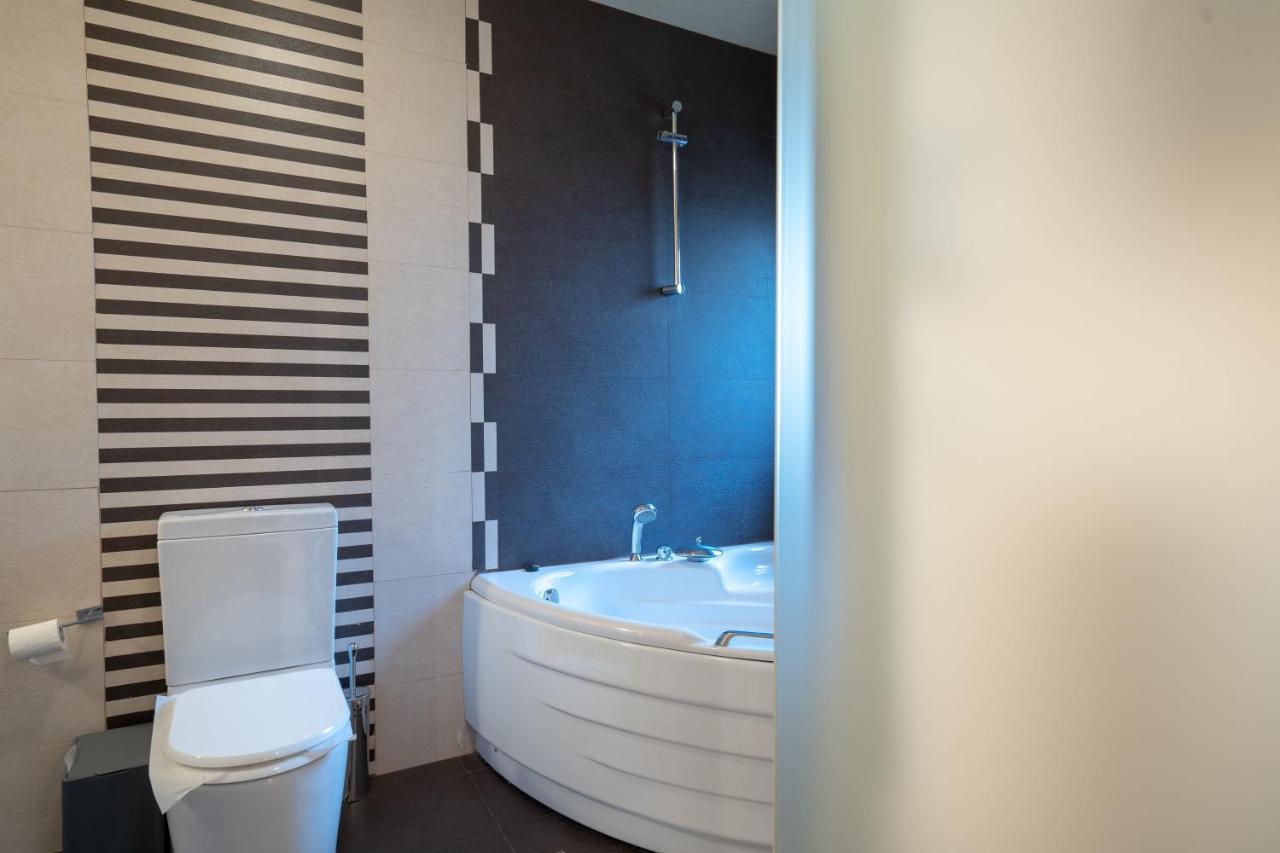 Acropolis Metro St.3 Bedrοοms 6 Persons Maisonette Athen Exterior foto